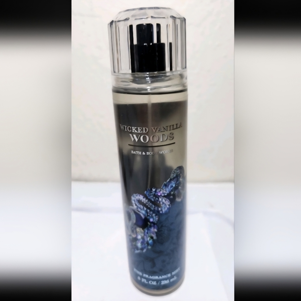 Bath & Body Works Wicked Vanilla Woods Body Mist - Black & Clear Accents